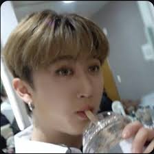 Dan Heng Reveals his Dragon traits (art by @hauxse) : r/HonkaiStarRail