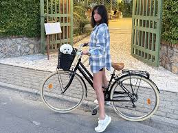 брук шилдс playboy press black-white topless