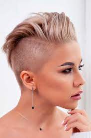 30 Sassy Half Shaved Head Designs Good Girls Go Bad In 2021 Half Shaved Head Half Shaved Hair Shaved Hair Women