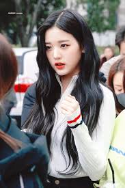 190907 iz*one (아이즈원) wonyoung & sakura runway debut @ tgc 2019. 200221 Jang Wonyoung Music Bank 9gag