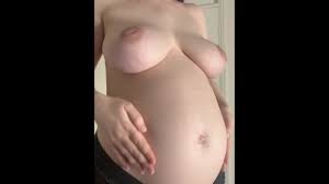 I know my pregnant belly button turns you on!