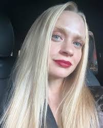 Hannah Alderman's Instagram, Twitter & Facebook