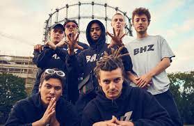 Die gruppe besteht aus den 5 rappern longus mongus, ion miles, dead dawg, monk und bigpat sowie den producern motb und samy. Bhz Ausverkauft Halle02 De