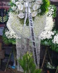 Funeralflowersphilippines.com has been designing and delivering sympathy and funeral flowers in the philippines for decades and will. Fresh Sympathy Funeral Flowers To Philippines Funeral Basket Philippines