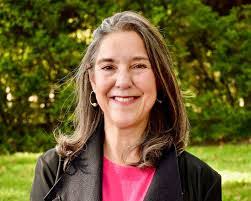 Kendal Henry's Instagram, Twitter & Facebook