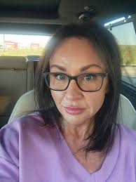 Hairdresser recommendations for thinning menopausal hair