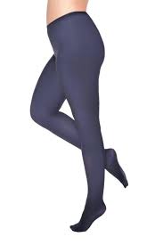 Difficile à trouver le collant bleu ? Collant 50 Denier Bleu Marine Yours Clothing