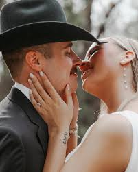 Life lately ❤️💙🏈🐐🐴☀️