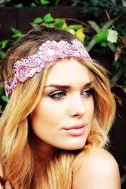 20 Gorgeous Headband Hairstyles You Love Pretty Designs Boho Headbands Hairstyles Headband Hairstyles Hair Styles
