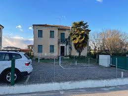 Scopri di più su casa.it! Casa Camera Centro Mira Case A Mira Mitula Case