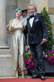 Gottschalk is most common among white (95.05%) individuals. Thomas Und Thea Gottschalk Ihr Verruckten Outfits Von Bayreuth Und Salzburg Stern De