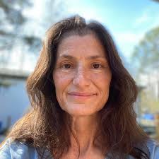 What can you do with just the Sims 4 base game?