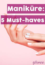 Feilen mit einer sandblattoberfläche eigenen sich daher sehr gut. Manikure Selber Machen Diese 5 Must Haves Braucht Ihr Wirklich Manikure Zu Hause Fingernagel Muster Selber Machen Fingernagel Selber Machen