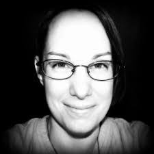 Tracy Rue's Instagram, Twitter & Facebook