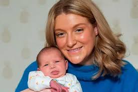 Woman receives 'perfect Mother's Day gift' after losing four babies in  early pregnancy