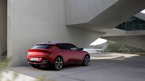 Kia ev6 linnamaastur on ehitatud uudsele elektriautode platvormile ja pakub nii pikka läbisõiduulatust kui ka ülikiiret laadimisvõimekust. Kia Already Announces Base Price Of Impressive Ev6 Ruetir