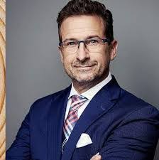 Daniel Danjou's Instagram, Twitter & Facebook