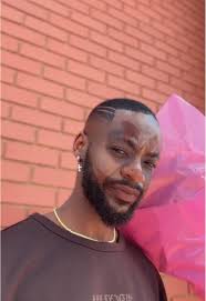 Call Me Mr Roses for My Queen