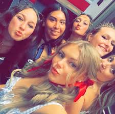 kay (@_kaylalandry_) • Instagram photos and videos