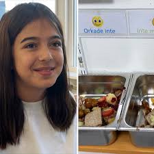 Här sorterar Olofströmseleverna sina matrester