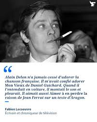 En musique, Alain Delon restera célèbre pour deux duos à succès: Paroles  paroles avec Dalida, Thought I'd Ring You avec Shirley Bassey. →  https://l.lefigaro.fr/zOF