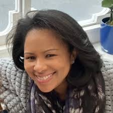 Caryn Brock's Instagram, Twitter & Facebook