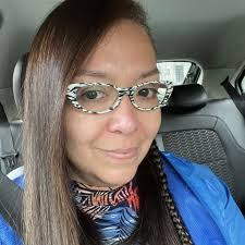 Edith Olivera's Instagram, Twitter & Facebook