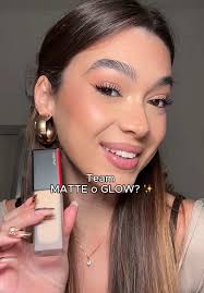 Fondotinta Shiseido: Quale Scegliere tra Matte e Glow?