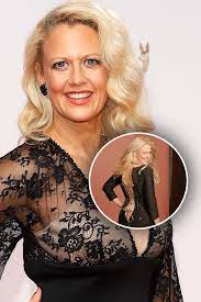 Frau schöneberger finde ich meistens einfach nur anstrengend und herr soost ist mir ausgesprochen unsympathisch. Barbara Schoneberger So Cool Und Ehrlich Trickst Sie Bei Ihrer Figur Gala De