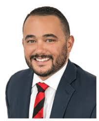 Heather Manzano's Instagram, Twitter & Facebook