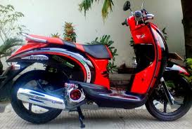 Dukung kami dengan subscribe, like dan share video ini ke sosial media yang kamu punya, supaya kami makin rajin upload video yang menghibur.salam satu aspal!. Honda Scoopy Fi 2015 Jual Motor Honda Scoopy Bekasi