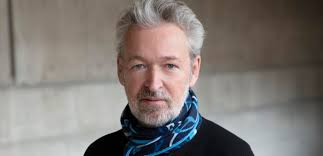 Eric Reinhardt : Sarah...