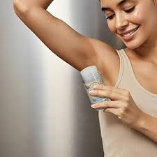 Amazon.com : A La Maison de Provence Natural Aluminum-Free Deodorant  Traditional French Milled Formula