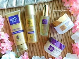 Merupakan mask yang agak laris dan berupaya untuk memudarkan kesan jeragat jika digunakan dengan berkala. Safi Rania Gold Seiring Kecantikan Wanita Sepanjang Usia