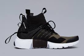 A More Intricate Look At The Acronym X Nikelab Air Presto Mid Collection In 2020 Sneakers Fashion Nike Presto Stylish Shoes