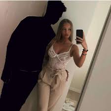 Klick, um auf facebook zu teilen (wird in neuem fenster geöffnet) klick, um über twitter zu. Pietro Lombardi Dieser Fussballer Star Ist Der Ex Seiner Neuen Freundin Laura Maria Region