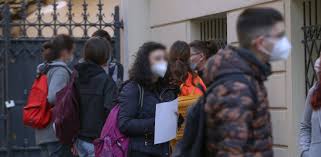 Ολόκληρη γερμανία των 80 εκατομμυρίων είχε κάνει 10 εκατομμύρια τεστ σε 7 μήνες πανδημίας. Sxoleia Apo Shmera H Promh8eia 2 Self Test Sta Farmakeia Gia Ma8htes Ekpaideytikoys E8nos