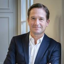 Ryan Breslow's Instagram, Twitter & Facebook