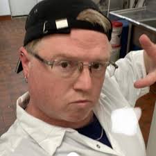 Order your Ballreich's chips today and pick up at our local Tiffin, Ohio  Welcome Center. Another convenient way to snack