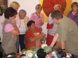 It is used in many types of garments. Kluge Strickart Kunzfrau Kreativ