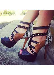 Ho realizzato queste scarpe top ispirate allo stile unico del top, sono uniche, belle e molto confortevoli. How Hot Are These Heels Love Them Scarpe Con Tacchi A Spillo Scarpe Scarpe Calde