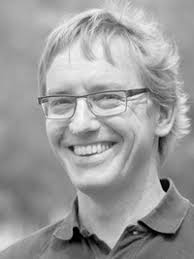 Quasicrystals and their Approximants in 2D Ternary Oxides