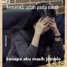 Rupanya setelah ditelusuri, ia berselisih dengan tetangganya. 11 Meme Pertandingan Dewa Kipas Vs Wgm Irene Bikin Ngakak