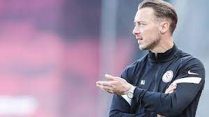Manager details, preferred formation, points per match, performance, career history and . Salzburg Trainer Matthias Jaissle Verstehe Uberraschung Fussball Bundesliga
