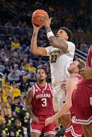 UM's Yaxel Lendeborg 'feeling a lot better,' returning to form from calf injury