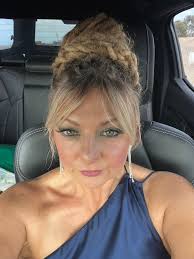 Do you have inspiration pics for formal hair do's?