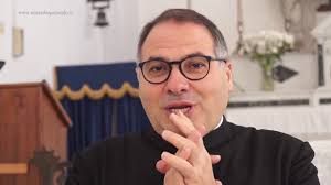 Intervista a don Giovanni Carollo sulla storia della Madonna Incoronata di  Foggia