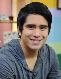 Exactly, Gerald Anderson is missing to pay tribute to the pop star princess and her rumored girlfriend Sarah Geronimo on ASAP 2012 earlier this afternoon. - 377247_177448872343974_100002365875479_382734_198436960_n
