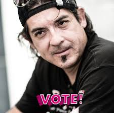 BREAKING 🚨 Los episodios de la última temporada de #StrangerThings tendrán  una duración de 90-120 minutos y serán como una película individual cada  uno.