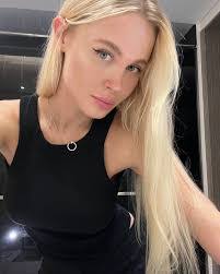 Victoria Volk's Instagram, Twitter & Facebook